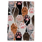 猫の足のパターンが多い ミディアムペーパーバッグ (裏面)