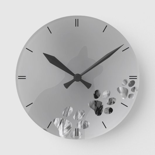 猫の足の黒及び白 ラウンド壁時計 (正面)