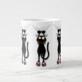 猫の面白いキャラクターが布を引っかく ジャンボコーヒーマグカップ (正面)