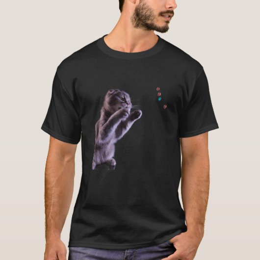猫の魅力的アートワーク可愛い子猫 Tシャツ (正面)
