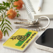 猫の鳴き声で踏まないで下さい キーホルダー (正面右)