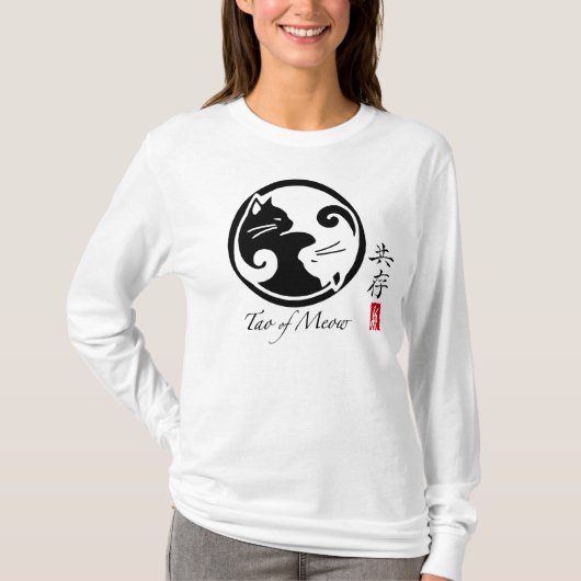 猫の鳴き声のフード付きの長袖のTシャツのタオ Tシャツ (正面)