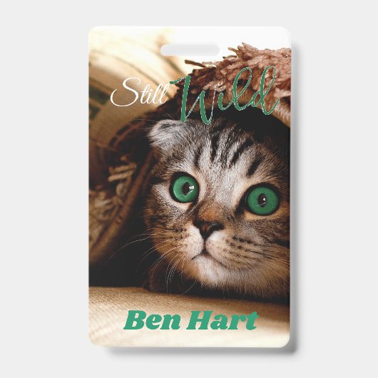 猫はまだ野性だ バッジ (正面)