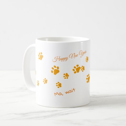 猫はオレンジ色の足を歩く コーヒーマグカップ (正面左)