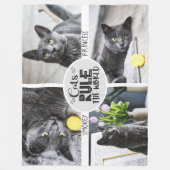 猫は写真と名前で支配する フリースブランケット (正面)