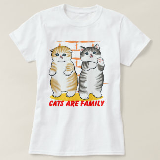 猫は家族だ Tシャツ