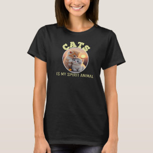 猫は私のスピリットアニマル Tシャツ