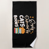 猫や本に心を奪われやすい ビーチタオル (正面)