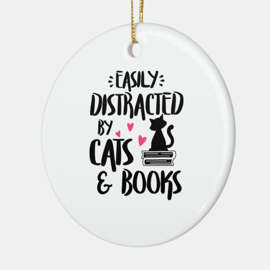 猫や本に気を取られる – Cat & Book L セラミックオーナメント (左)
