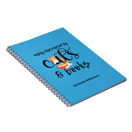 猫や本パーソナライズされたに気を取られやすい ノートブック (右側)