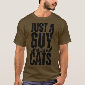 猫を愛する男に過ぎない2 Tシャツ