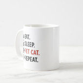 猫を愛でる+幸せな日常を繰り返す+猫好きのための楽しいデザイン コーヒーマグカップ (正面左)