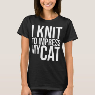 猫を感動させるために編んだ Tシャツ
