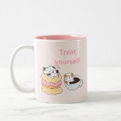 猫を扱う ツートーンマグカップ (左)