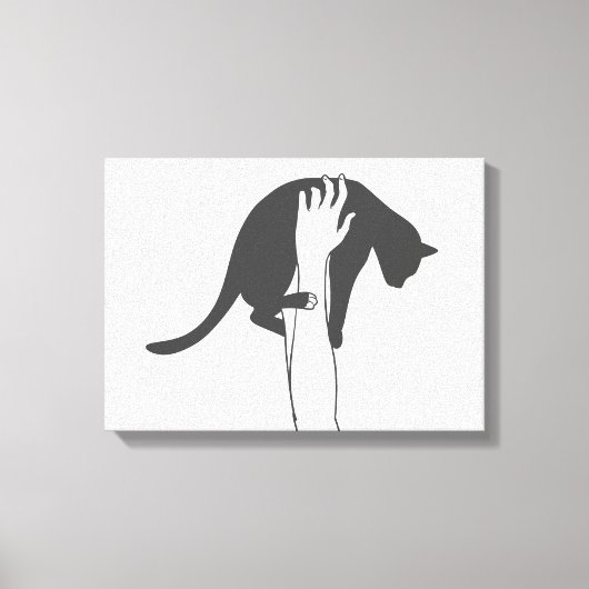 猫を持ち上げる若い女性 – 背景色を選択 キャンバスプリント (正面)