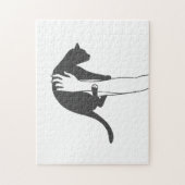 猫を持ち上げる若い女性 – 背景色を選択 ジグソーパズル (縦)