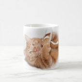 猫を遊ぶこと コーヒーマグカップ (中央)