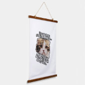 猫を飼っている人や子猫好きな人には不機嫌な猫ミーム 吊り下げ型タペストリー (傾斜あり)