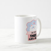 猫を3匹飼う前は普通の人でした コーヒーマグカップ (正面右)