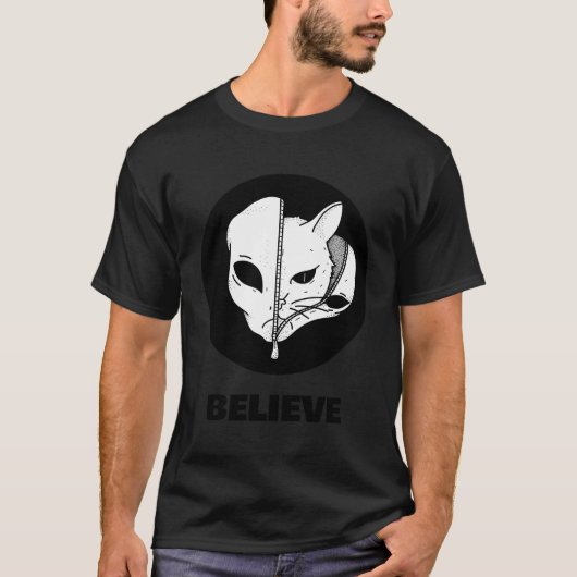 猫エイリアンウフマルティアンウフォロジスト宇宙信じ Tシャツ (正面)