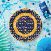 猫カラフル柄。ネイビーブルー背景 ペーパープレート (パーティー)