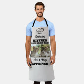 猫キッおもしろいチン生鮮日替え認定カスタム エプロン (着用した状態)