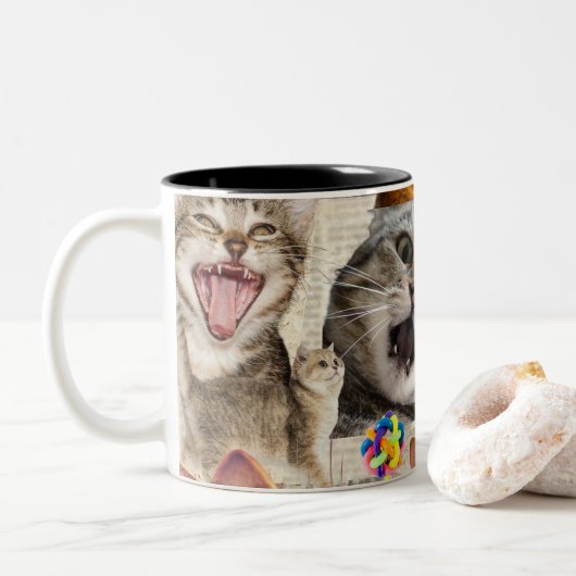 猫コラージュ コーヒーマグ ツートーンマグカップ (ドーナツ)