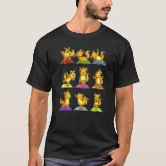 猫スロースヨガポーズスポーツ体操オームハートビート Tシャツ