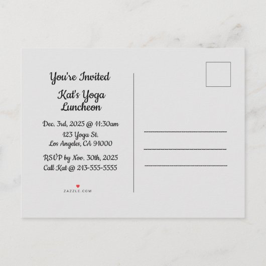 猫パーソナライズされたとヨガ好きのかわいいヨガ猫 インビテーションポストカード (裏面)