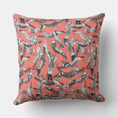 猫パーティー赤面サンゴ クッション (裏面)