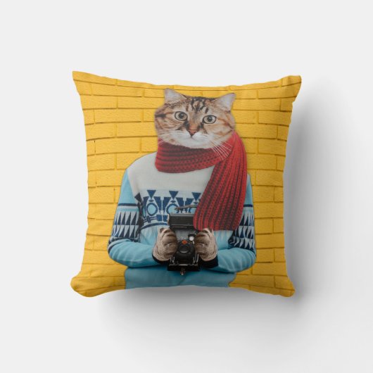 猫フォトグラファーのヴィンテージセーター予測できな クッション (正面)