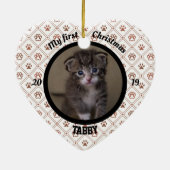 猫マイ初めてのクリスマス子猫の写真名ハート セラミックオーナメント (裏面)