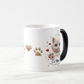 猫ママモーフィングマグカップ – かわいい白い子猫とハート モーフィングマグカップ (正面右)