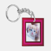 猫写真ホットピンク縁ど2 キーホルダー (正面左)
