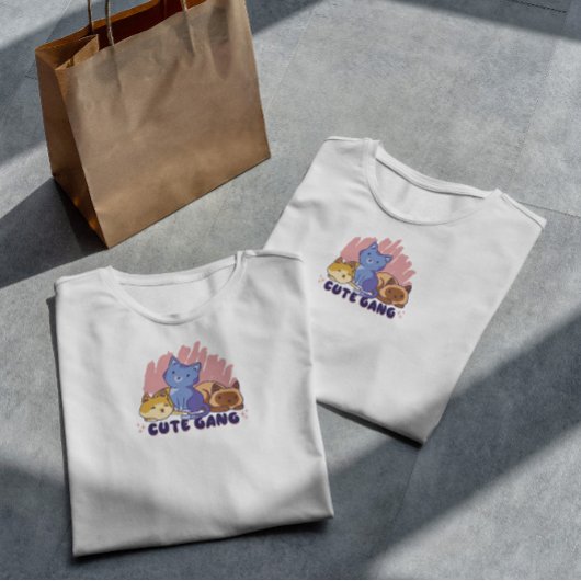 猫動物家族かわいい Tシャツ
