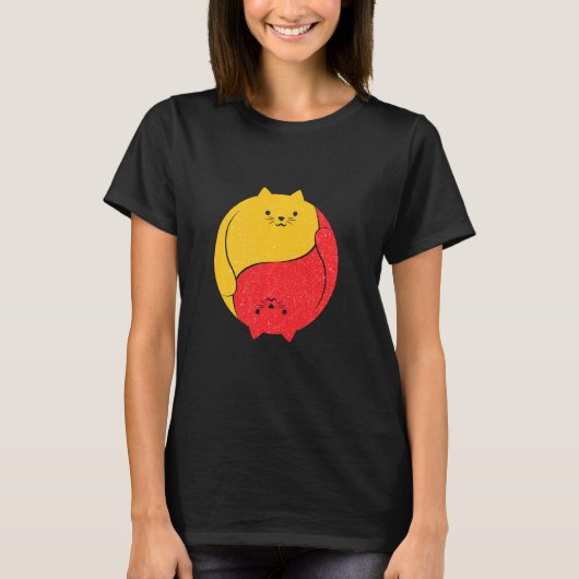 猫可愛おもしろいい笑わされる陰陽 Tシャツ (正面)