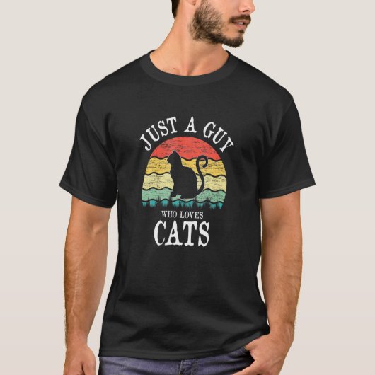猫好きなただの男 Tシャツ (正面)