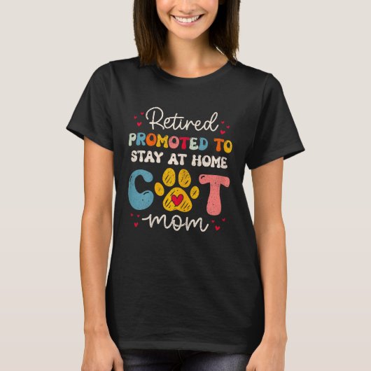 猫好きな女性のための退職祝い 2025年 猫ママギフト Tシャツ (正面)