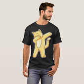 猫好きのためのダビングする猫のデザイン Tシャツ (正面フル)