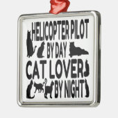 猫好きヘリコプターパイロット メタルオーナメント (左)
