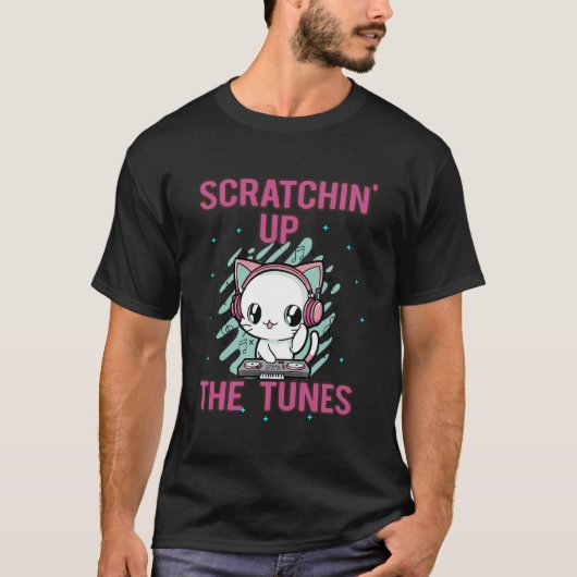 猫好きDJターンテーブルヘッドフォン耳科医ディスク Tシャツ (正面)