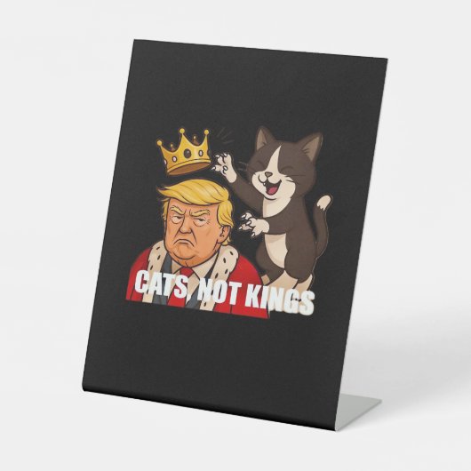 猫嫌いに捧ぐ No Kings 面白Tシャツ クラシック 台座サイン (正面)