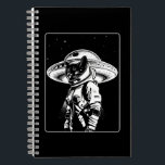 猫宇宙飛行士エイリアンUFO Science Fiction ノートブック<br><div class="desc">SFおもしろいデザインは、宇宙船の前に立つ猫宇宙飛行士を特徴としている。</div>
