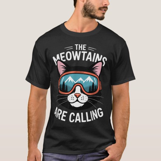 猫山が呼んでいる 面白い 猫 ハイキング スキー Tシャツ (正面)