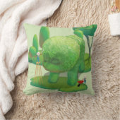 猫庭師と緑の動物の茂み クッション (ブランケット)