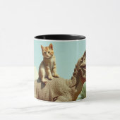 猫強壮猫と恐竜のマグカップ マグカップ (中央)