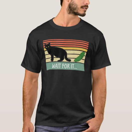 猫待て!猫用きゅんコームピクルス Tシャツ (正面)