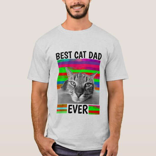 猫最高のパパはTシャツを直し続ける Tシャツ (正面)