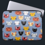 猫柄（青） ラップトップスリーブ<br><div class="desc">可愛らしい小さな猫が多くて、動物愛好家に。オリジナルアートby Nic Squirrell.</div>