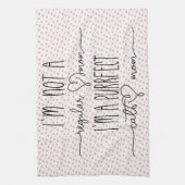 猫母さんを狙う キッチンタオル (縦)